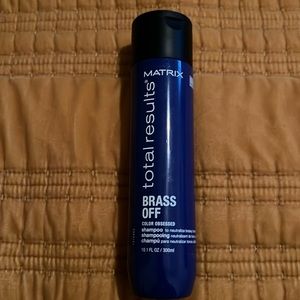 BN Matrix total results BRASS OFF toning shampoo